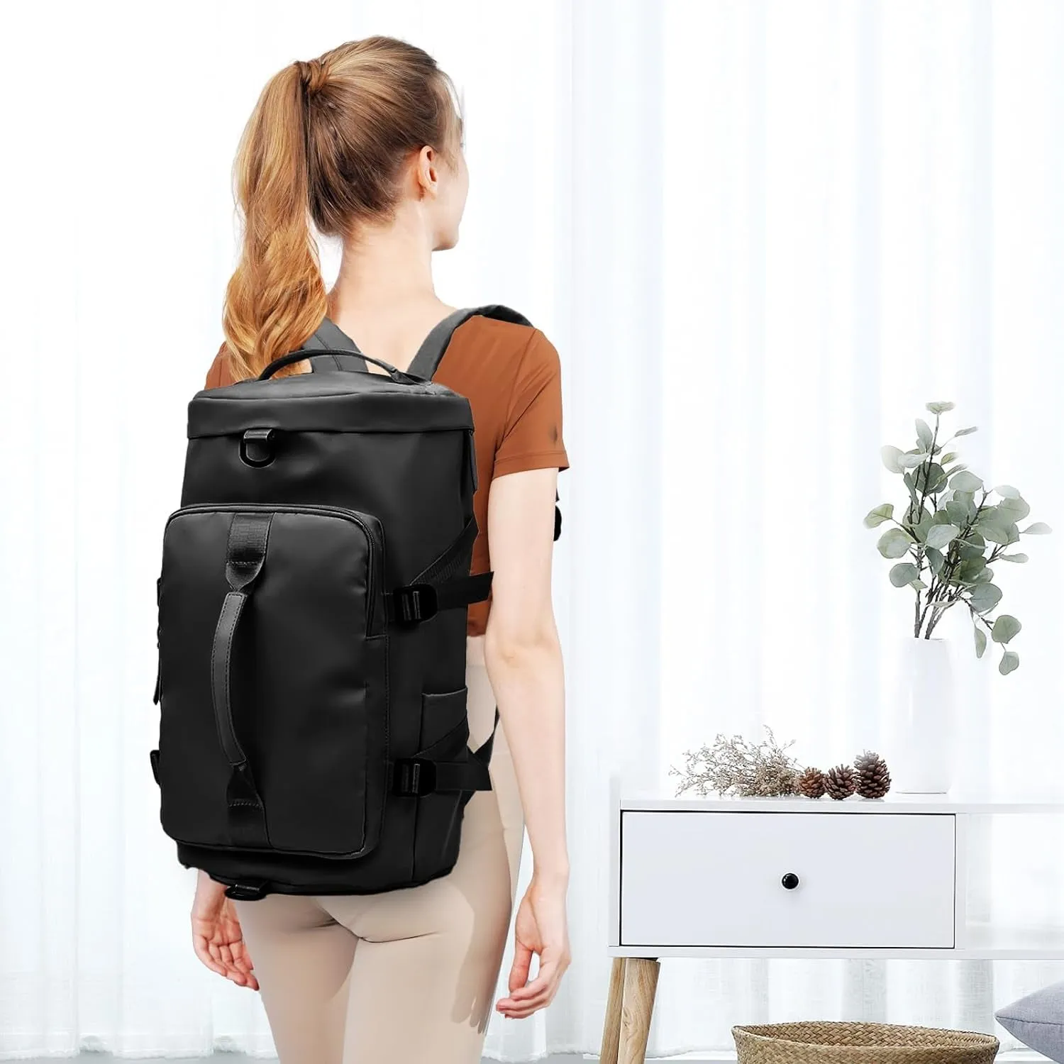 (42x31cm) Travel Backpack Sports Bag with Shoe / Wet Compartment - Black