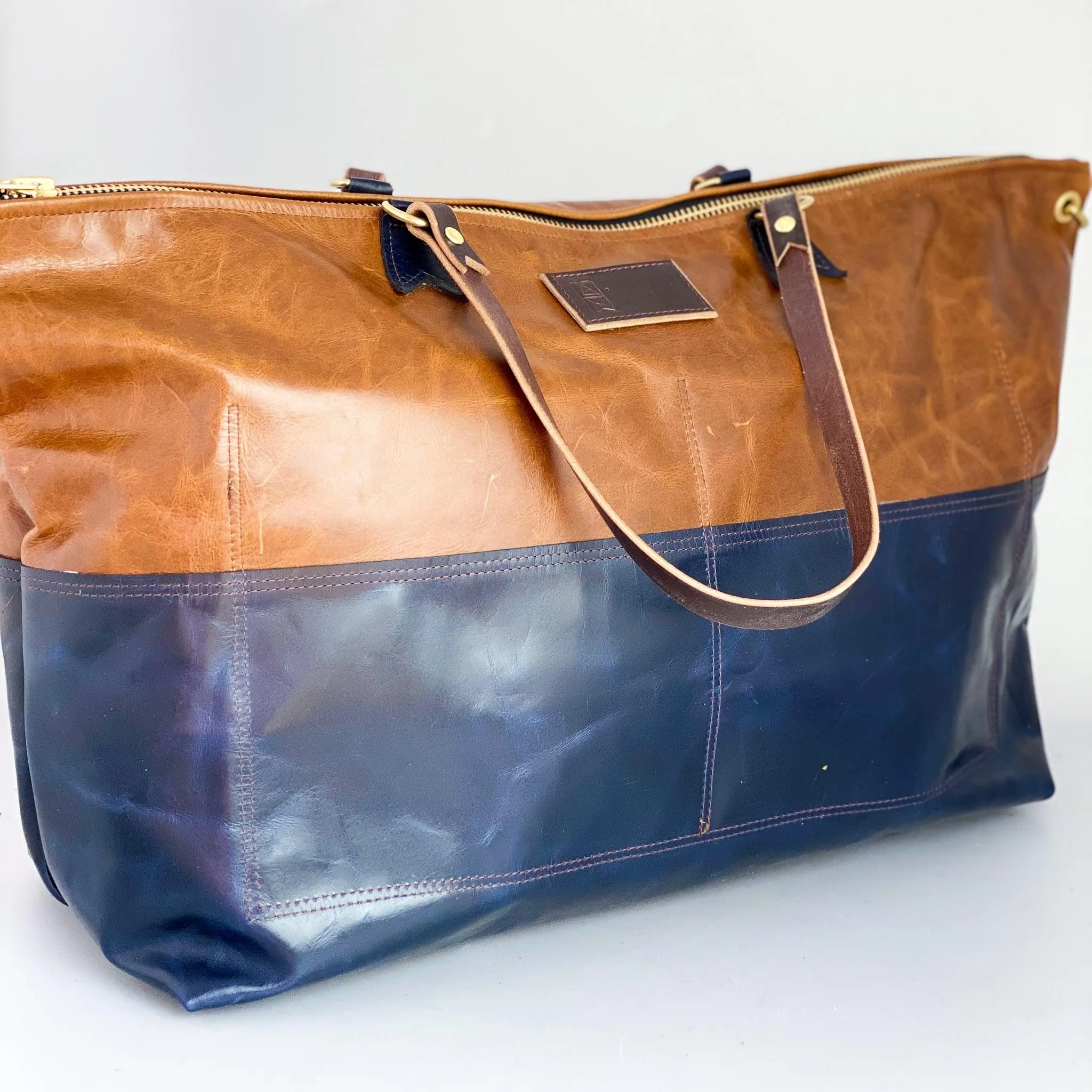 Custom Collection | Roundabout Weekend Tote