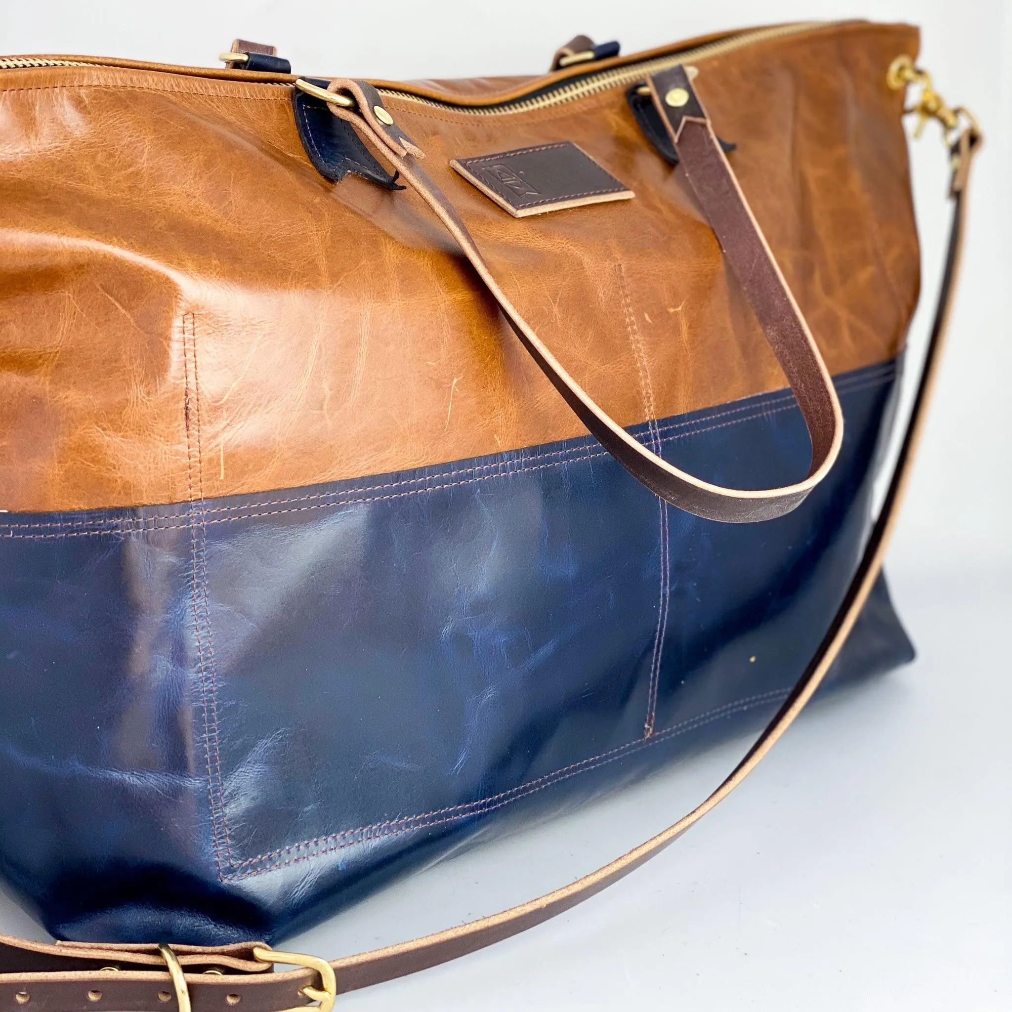 Custom Collection | Roundabout Weekend Tote