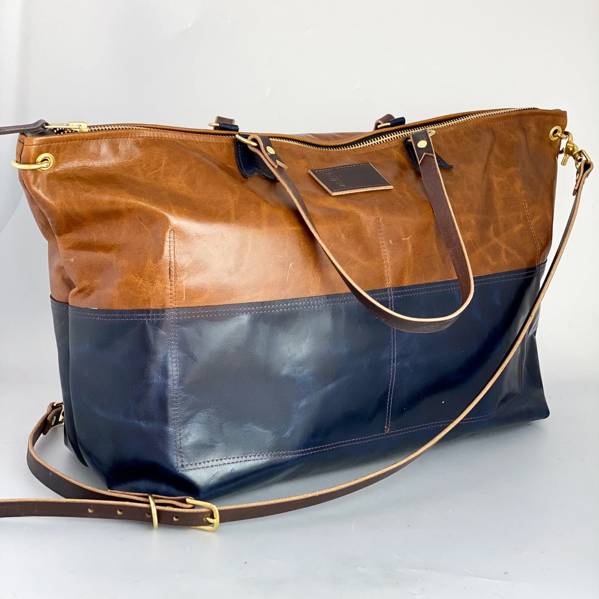 Custom Collection | Roundabout Weekend Tote