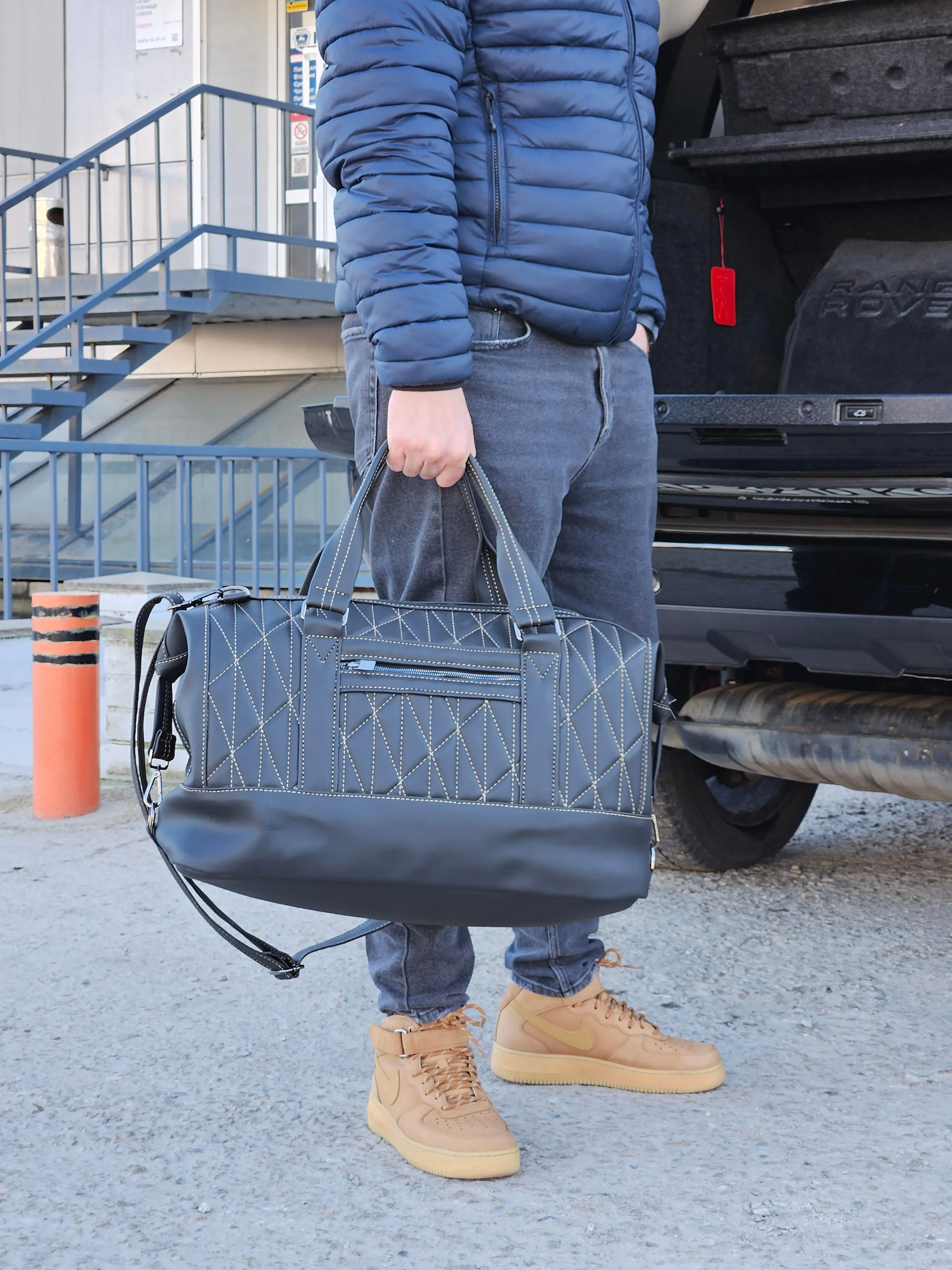 Custom Handmade Artificial Leather Bag Stylish Durable for Sport, Travel, Cars