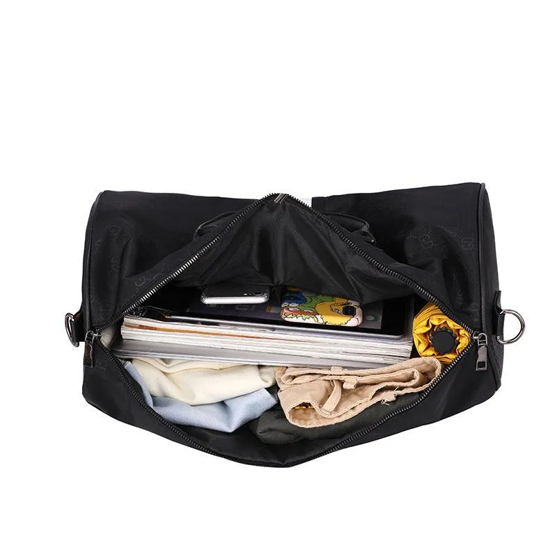 Executive Black Large Capacity Travel Bag With Classic Black And White Designs