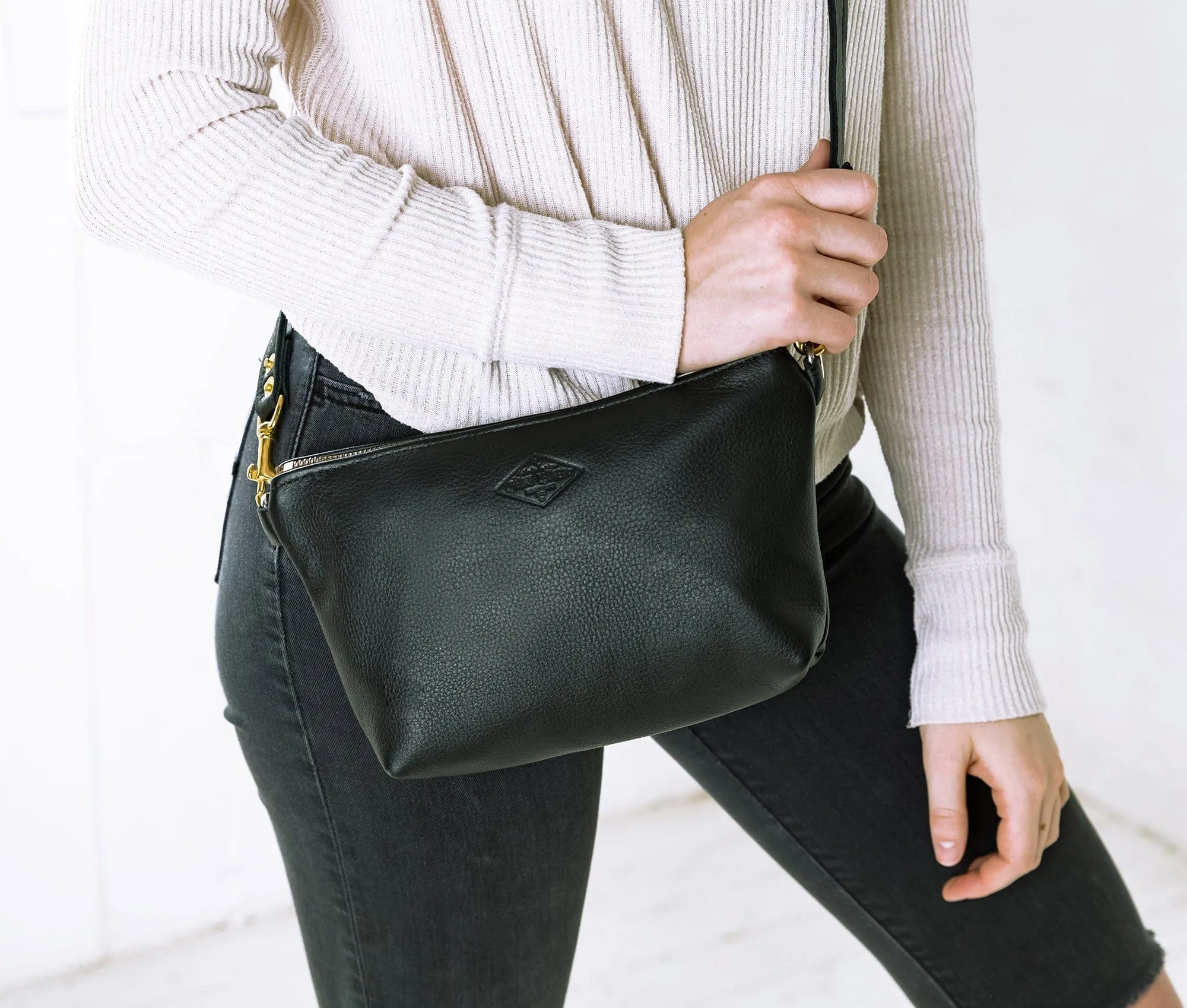 Lifetime Leather Co Women's Crossbody Leather Bag