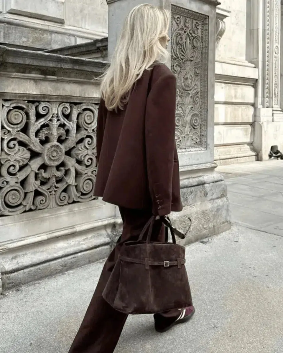 Lisa – Elegant versatile design – Suede bag