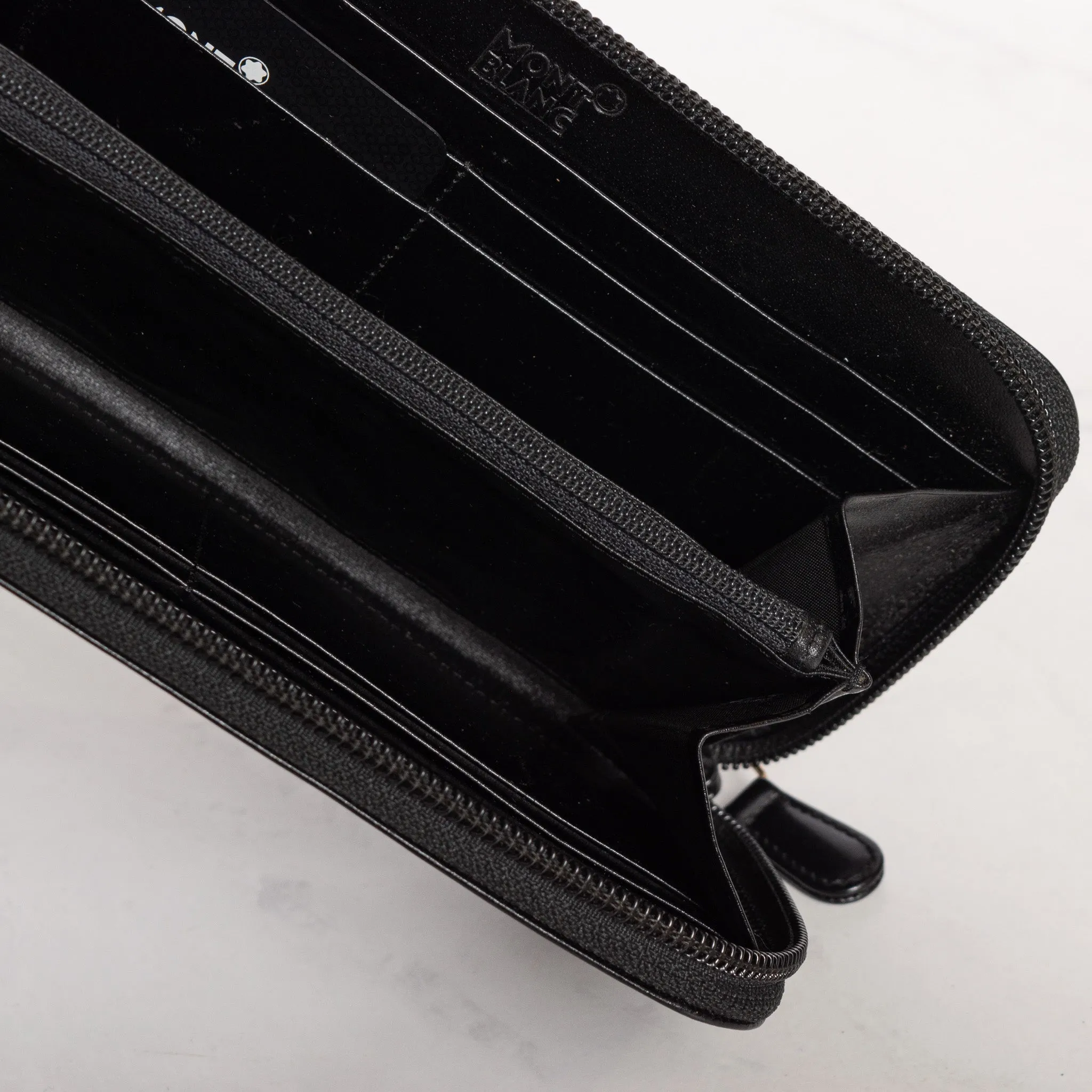 Montblanc Leather Goods Meisterstuck Travel Zipped Pocket Wallet 16353 - Preowned