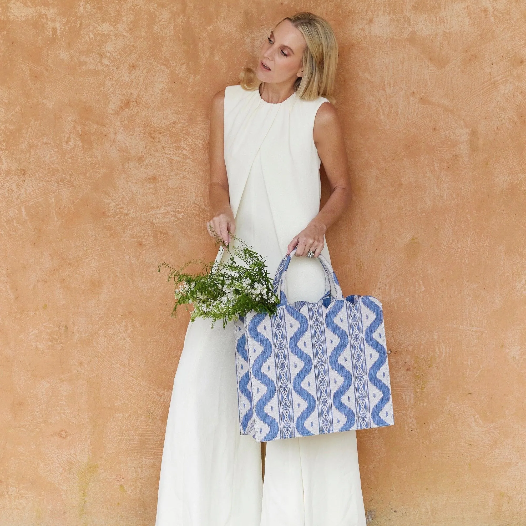Mrs. Alice Tote Bag (Blue Ikat) With Bow