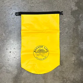 RUGGED LIFE HEAVY DUTY 20L DRY BAG WITH ROLL-TOP CLOSURE